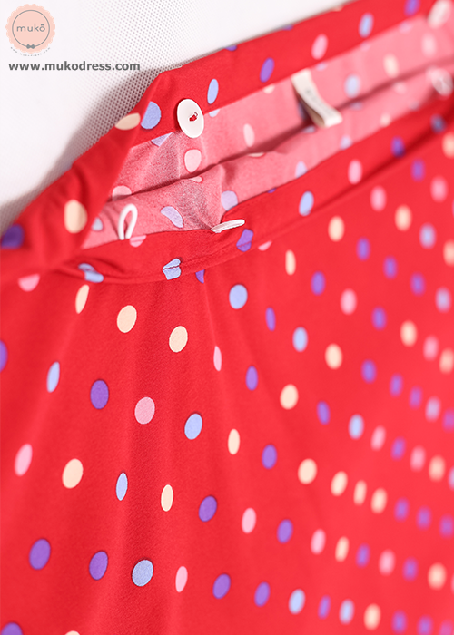 Muko Nursing Cover ผ้าคลุมให้นม AA04-010 แดงจุด