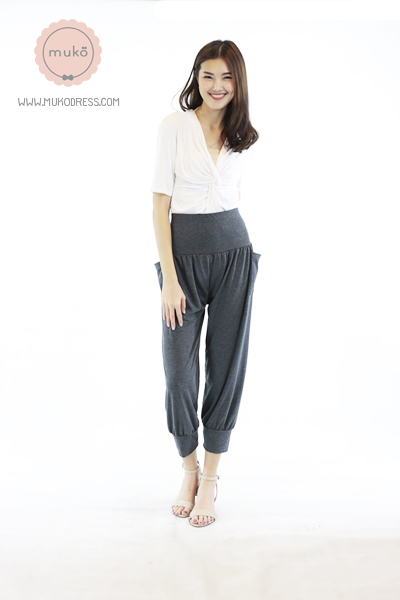 Muko Colla กางเกงขายาว ทรงจินนี่ BL02-002 สีเทาเข้ม