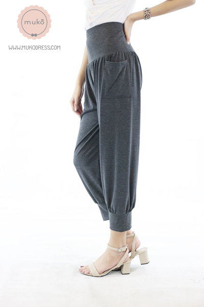 Muko Colla กางเกงขายาว ทรงจินนี่ BL02-002 สีเทาเข้ม