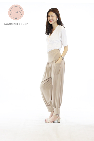 Muko Colla กางเกงขายาว ทรงจินนี่ BL02-004 สีลาเต้ Muko Colla กางเกงขายาว ทรงจินนี่ BL02-004 สีลาเต้