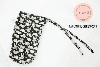 Muko Nursing Cover ผ้าคลุมให้นม AA04-016 ดำลายไก่