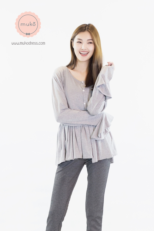 Muko Brooklyn Cardigan เสื้อคลุม แขนระบายอกระบาย AB05-001 สีเทาอ่อน Muko Brooklyn Cardigan เสื้อคลุม แขนระบายอกระบาย AB05-001 สีเทาอ่อน