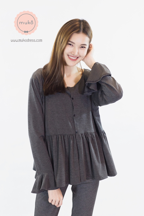 Muko Brooklyn Cardigan เสื้อคลุม แขนระบายอกระบาย AB05-006 สีเทาเข้ม Muko Brooklyn Cardigan เสื้อคลุม แขนระบายอกระบาย AB05-006 สีเทาเข้ม