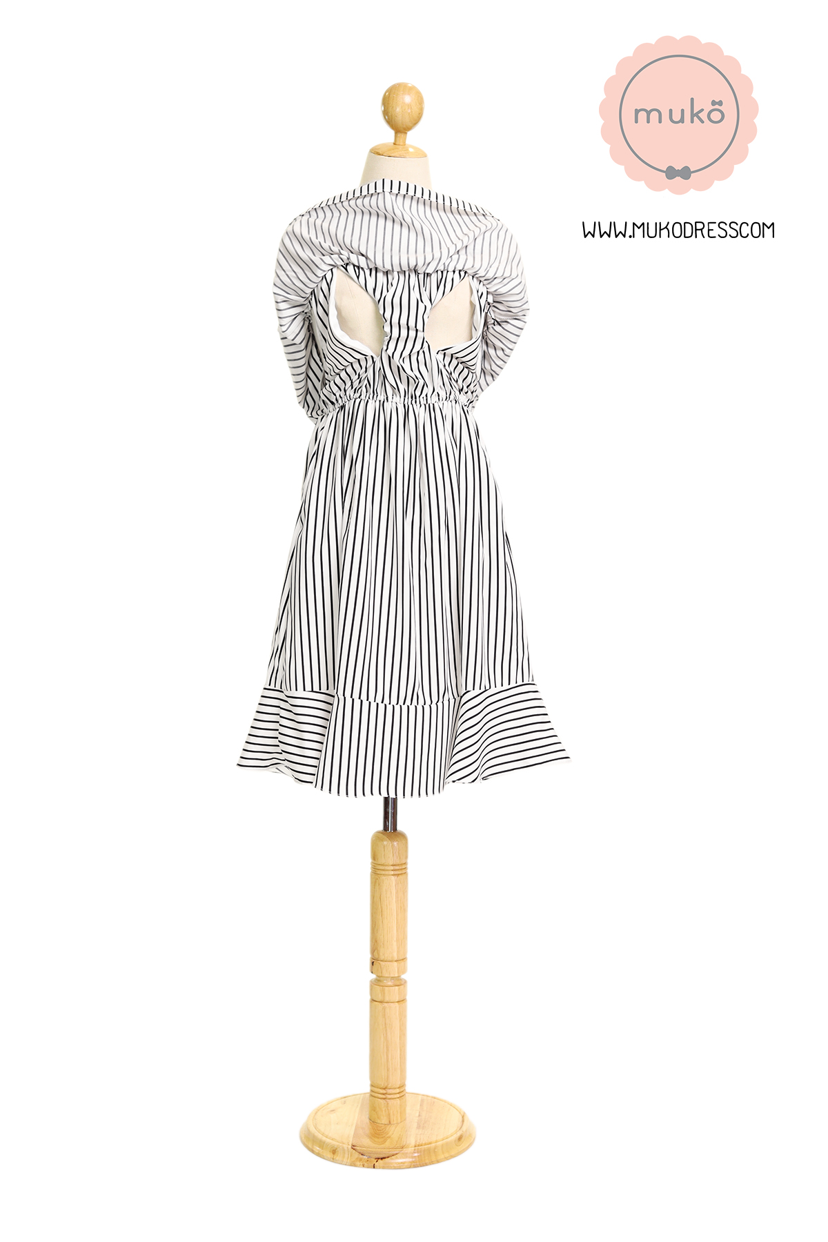 Muko Shimmer เดรสคลุมท้อง เปิดให้นม DZ27-006 ริ้วขาวดำ
